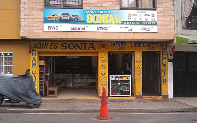 Lujos y Repuestos LA 50. 